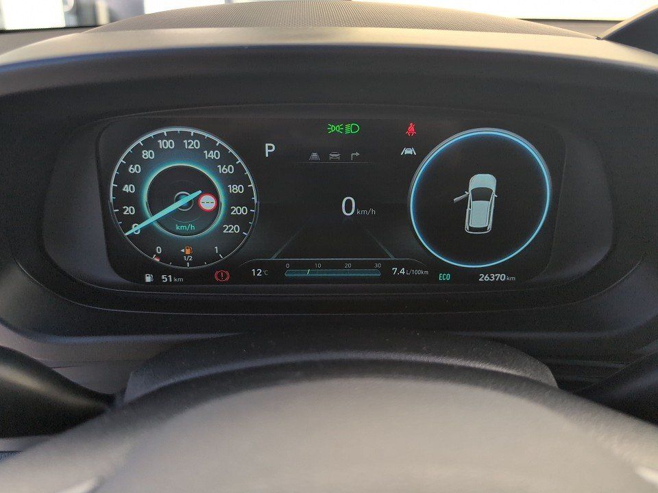 Fahrzeugabbildung Hyundai BAYON 1.0T AT INTRO NAV/PLUS-P BOSE GARANTIE6/28