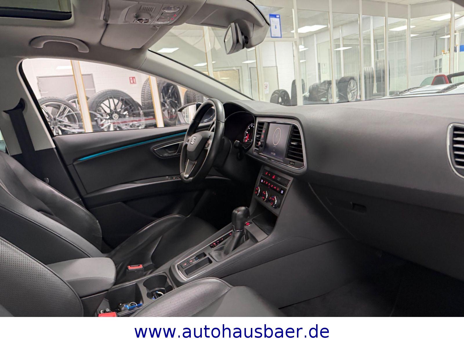 Seat Leon ST Xcellence PANO*VOLL LED SCHEINWERFER