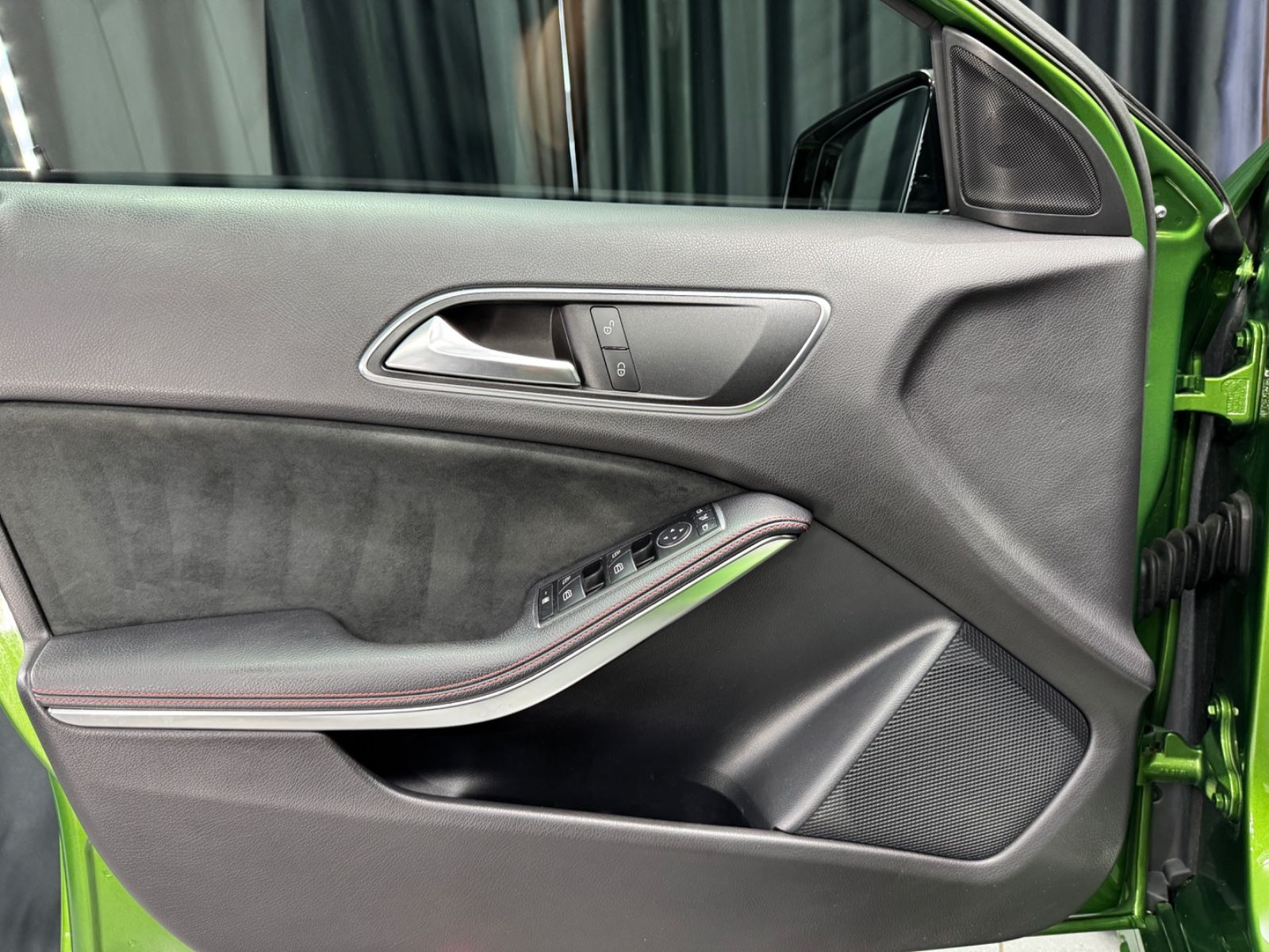 Fahrzeugabbildung Mercedes-Benz A 220 4Matic|7G-AUTOMATIK|PANO|NIGHT-PAKET|AMG|