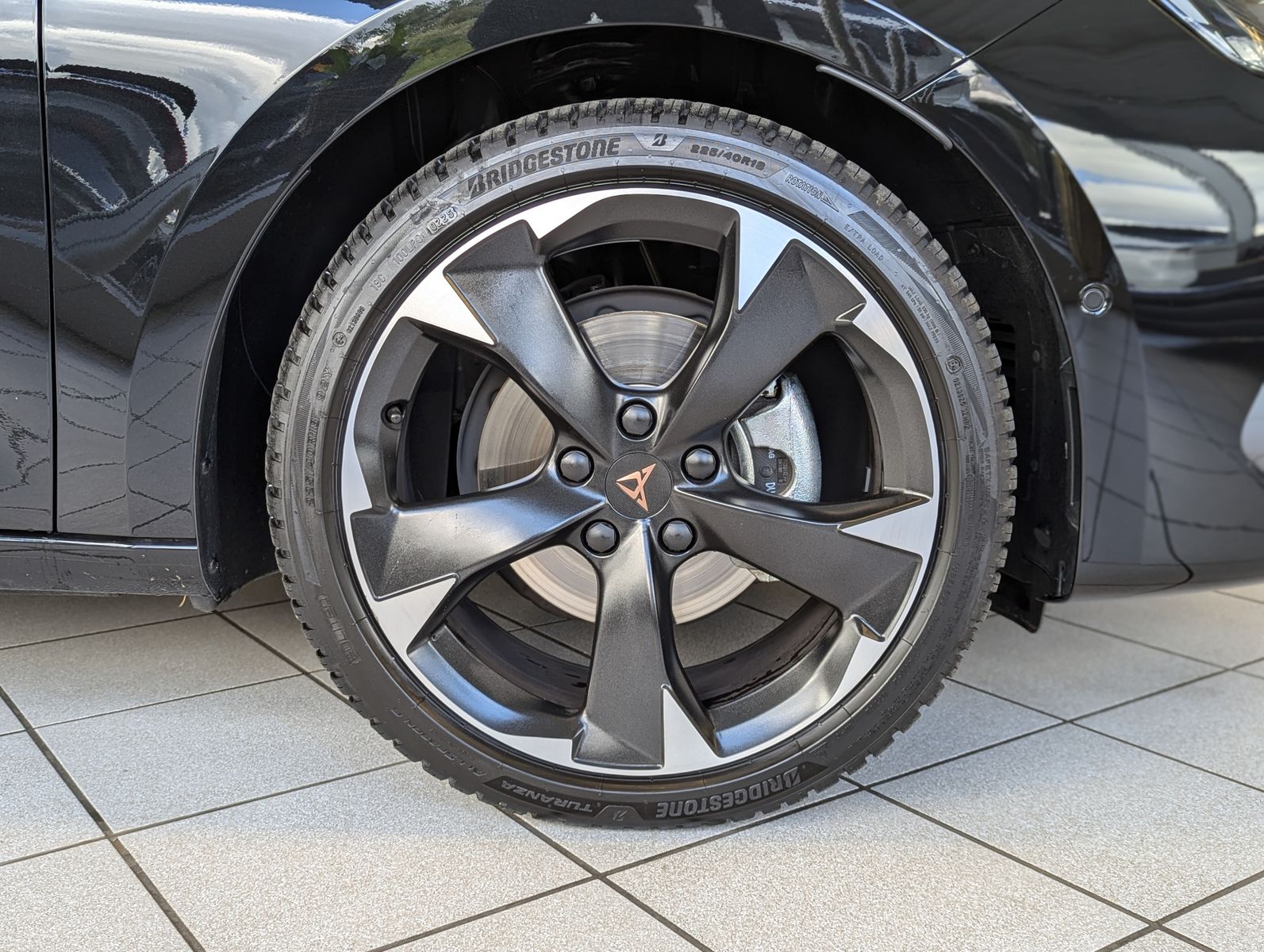 CUPRA Leon 1.5 eTSI Pano Intelligent-Dynamic-Edge-Pake - Image 10