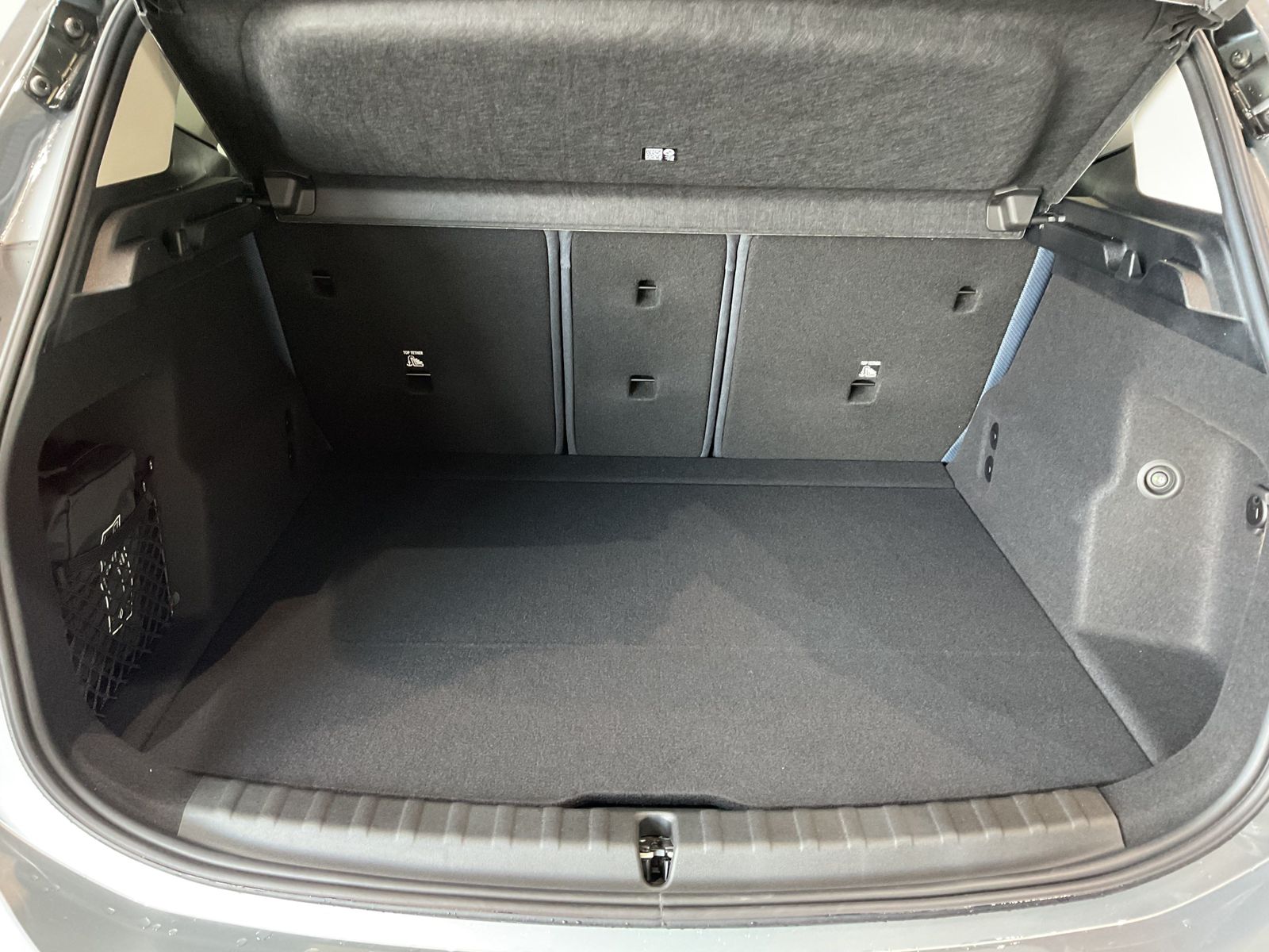 Fahrzeugeinzelansicht 14 Fahrzeugabbildung BMW 218i Anhängerkupplung, Head-Up DAB LED WLAN