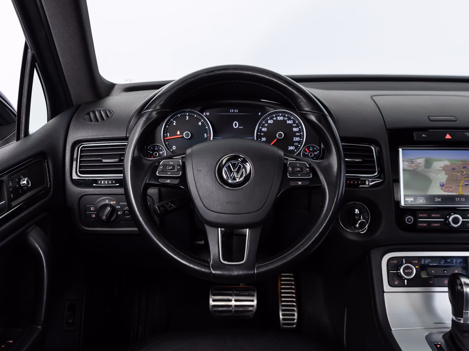 Volkswagen Touareg 3.0 TDI V6 *BI-XENON*PANO*NAVI*SPORT