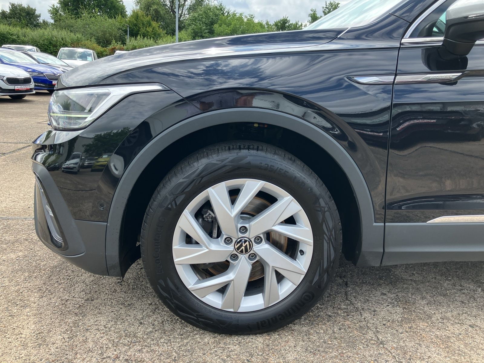 Fahrzeugabbildung Volkswagen Tiguan Allspace Business TDI DSG 4M LED ACC AHK