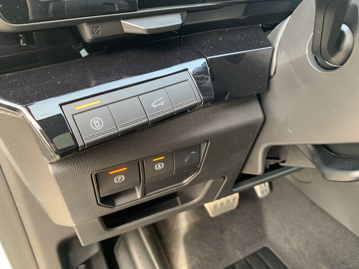 Renault Rafale - Bild 21