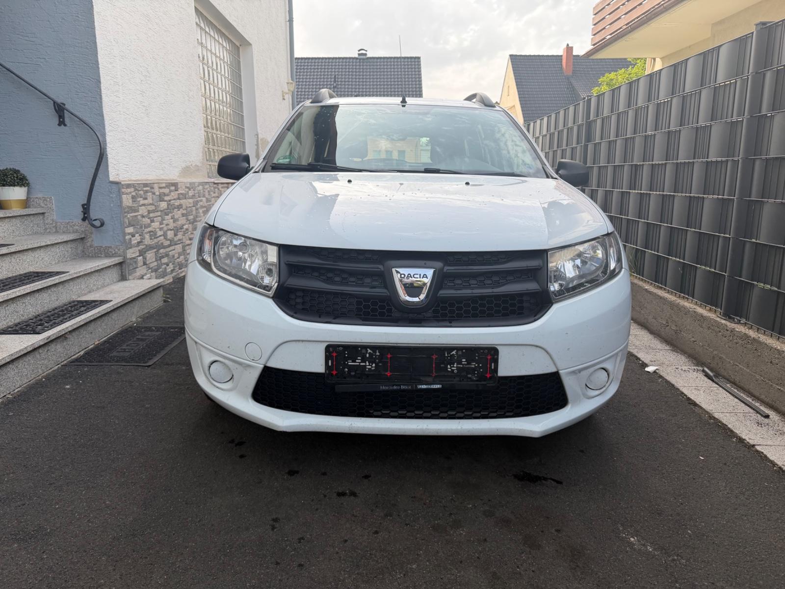 Dacia Logan 2015 — rear view