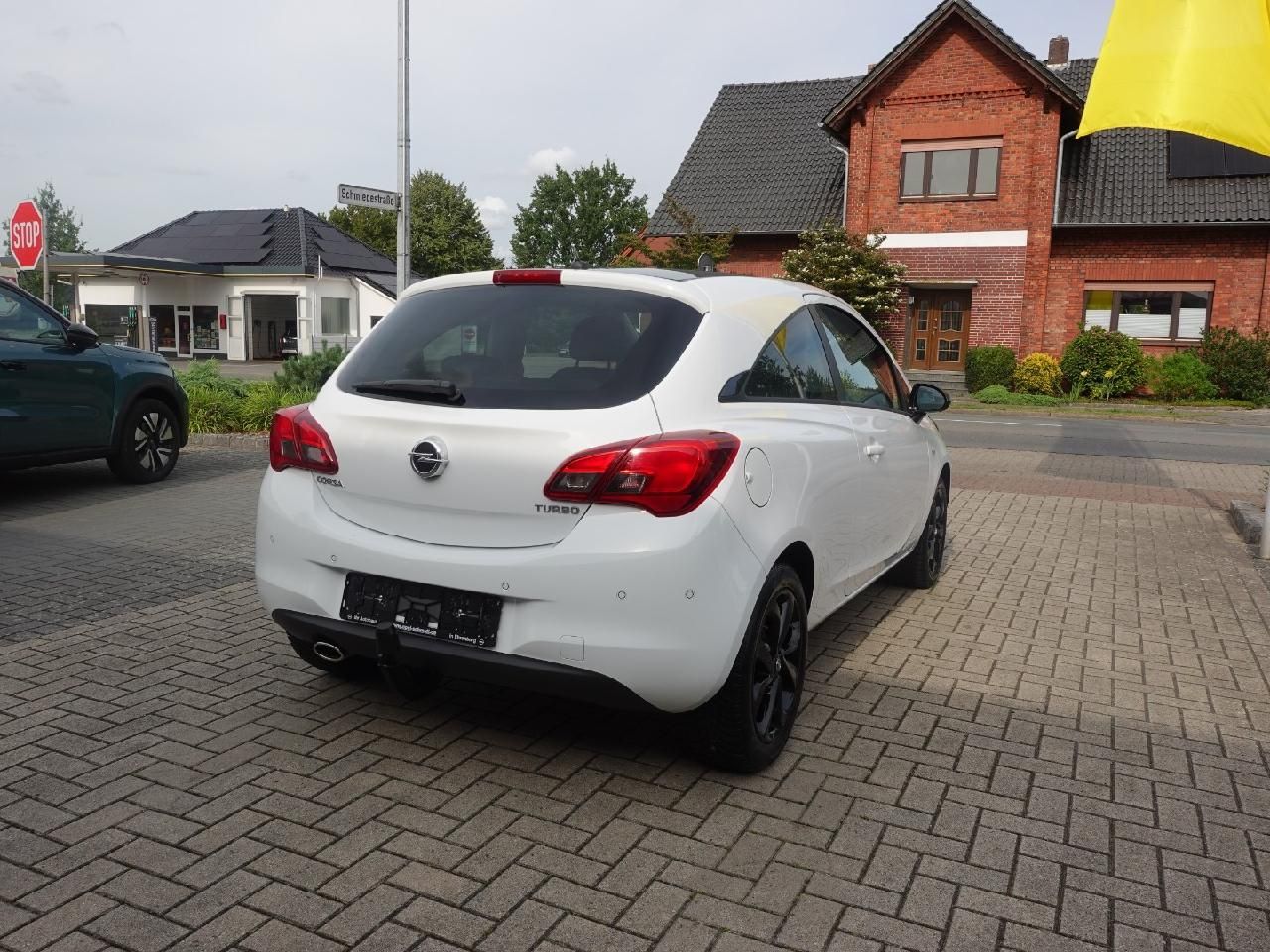 Fahrzeugabbildung Opel Corsa E 1,4 Color Edition