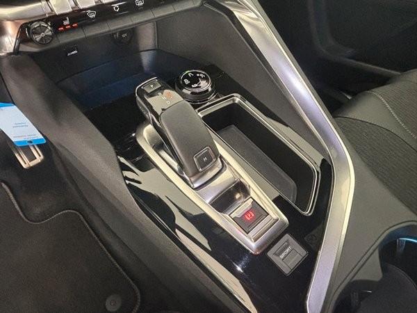 Peugeot 3008 PureTech 180 GPF EAT8 Allure
