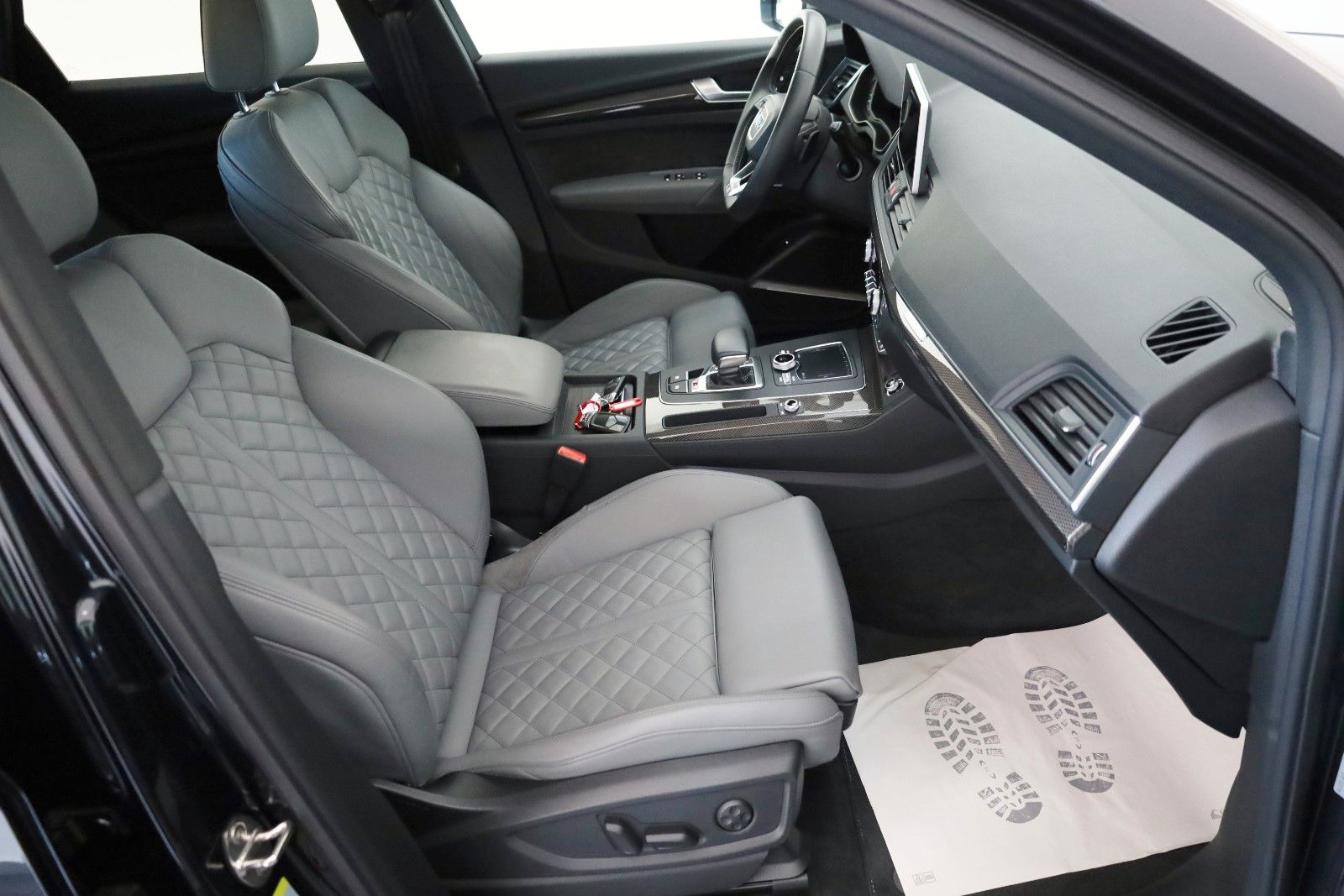 Fahrzeugabbildung Audi SQ5 3.0TDI quattro Tour/Stadt/Parken,PanDach,ACC