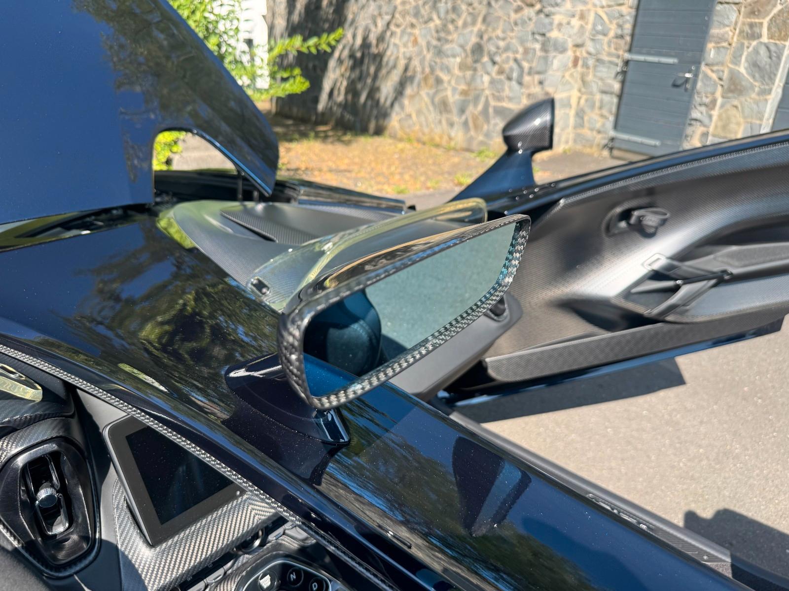 Aston Martin V12 Speedster - Nr. 87 of 88 - excellent cond.