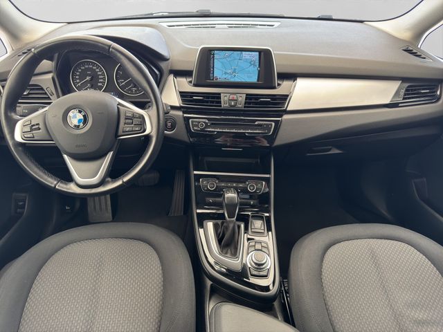 Fahrzeugabbildung BMW 218d Active Tourer Automatik+LED+Navi+PDC+Sitzh.