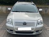Toyota Avensis Kombi 2.2 D-CAT Sol - Toyota Avensis aus 2005: Kombi