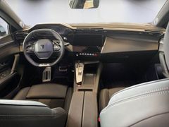 PEUGEOT 308 SW GT Plug-In Hybrid Leder Navi Pano Kamera