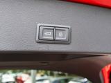 Audi Q2 S line 35TFSI NAVI MATRIX PANO AHK RFK ACC VC - rote Audi Q2