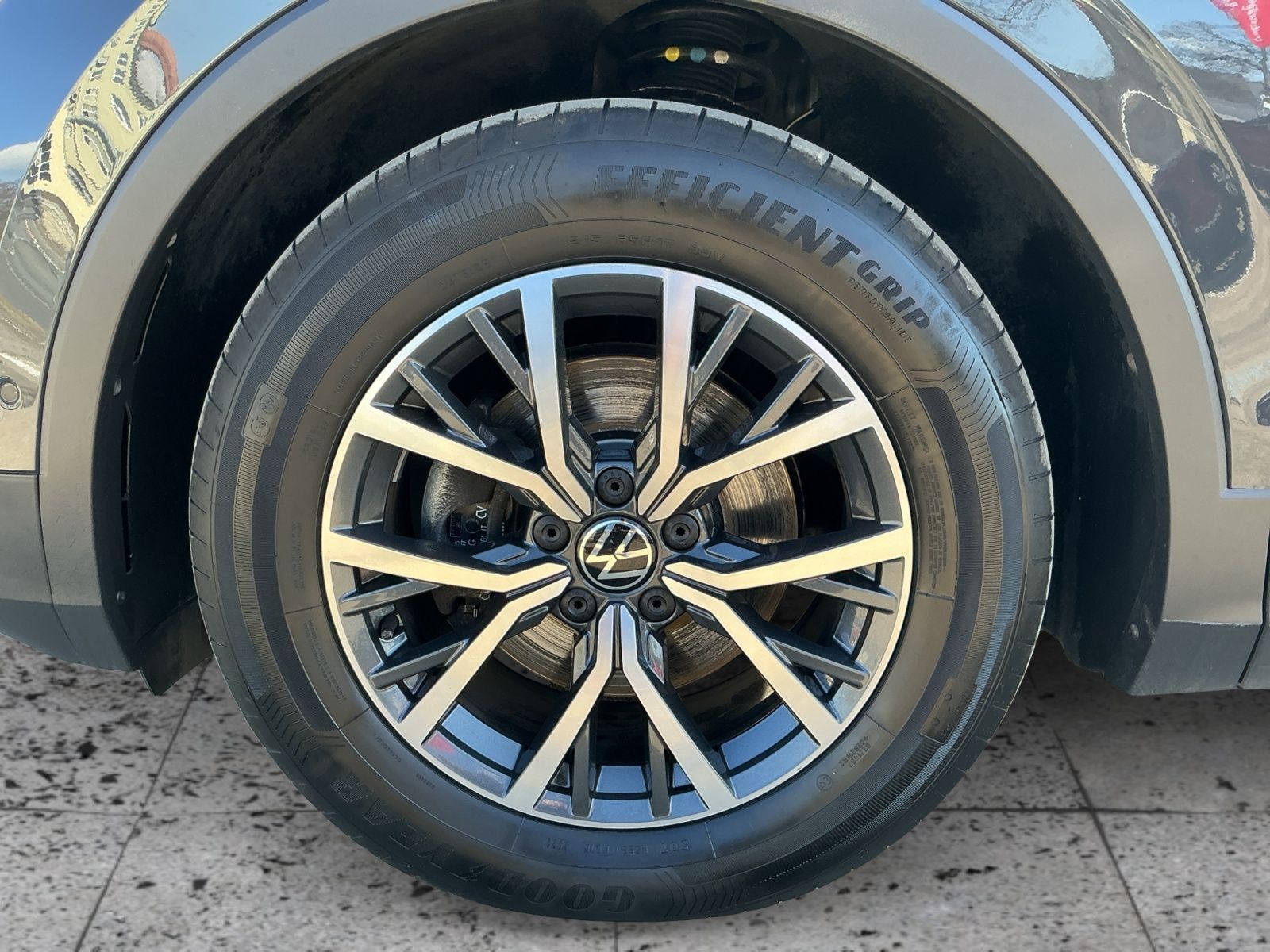 Volkswagen Tiguan - Bild 8