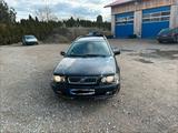 Volvo V40 Benzin Tüv neu - gebrauchte Volvo V40 aus dem Jahr 2003