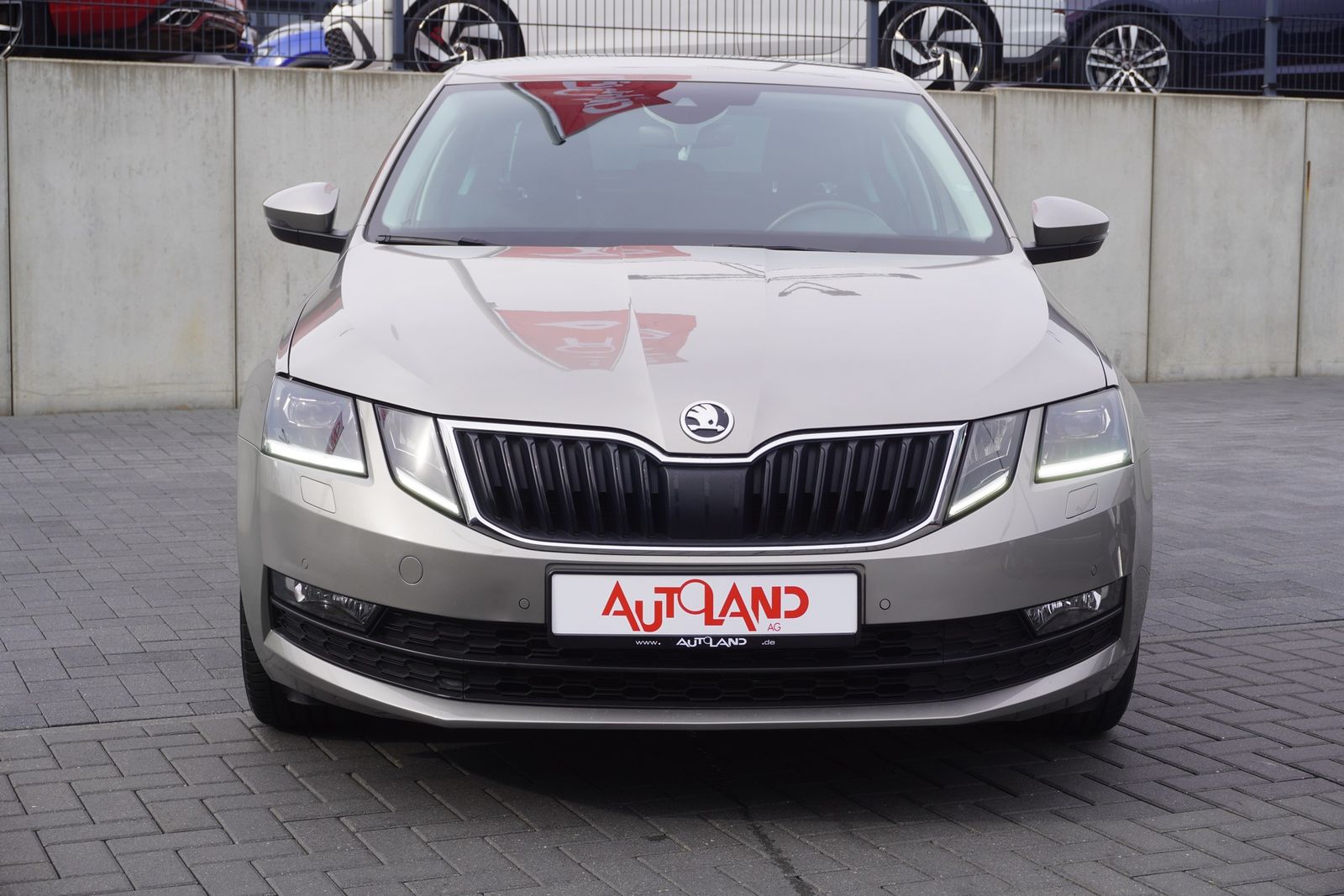 Skoda Octavia 1.5 TSI Clever DSG LED Navi ACC PDC foto 7