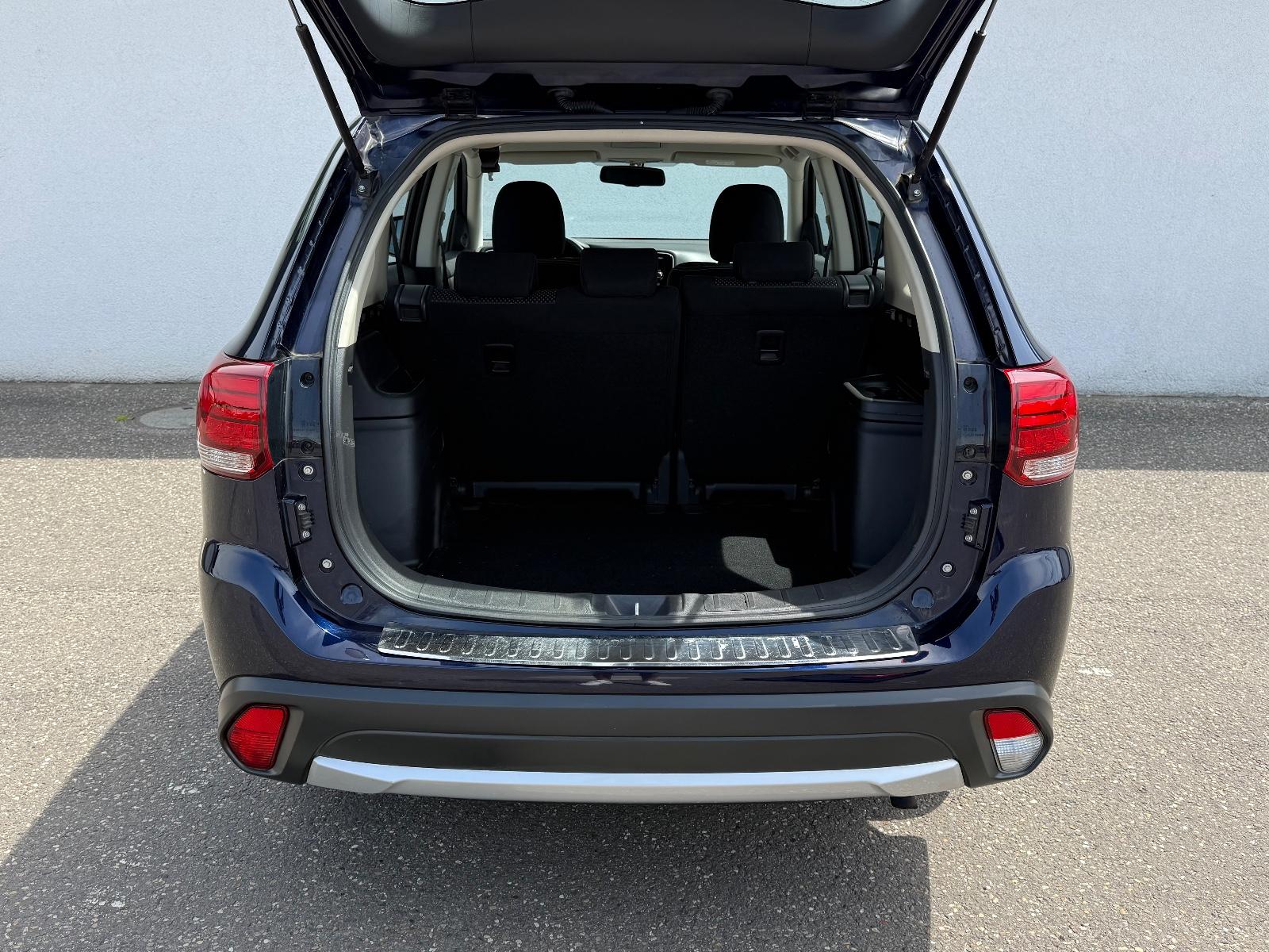 Mitsubishi Outlander 2.0 Intense/MFL/TEMP/76.000KM/TOP