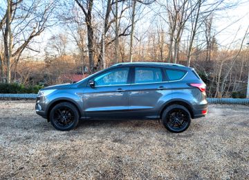 Ford Kuga - 2