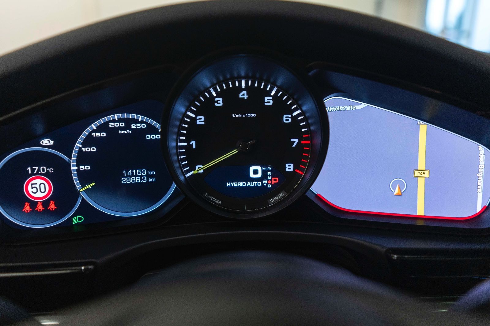 Fahrzeugabbildung Porsche Panamera Sport Turismo 4 E-Hybrid BOSE 360° LED