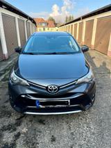 Toyota Avensis 1,8-l-Valvem. Team D T. Sports Team ... - Toyota Avensis Team mit Benzin-Antrieb