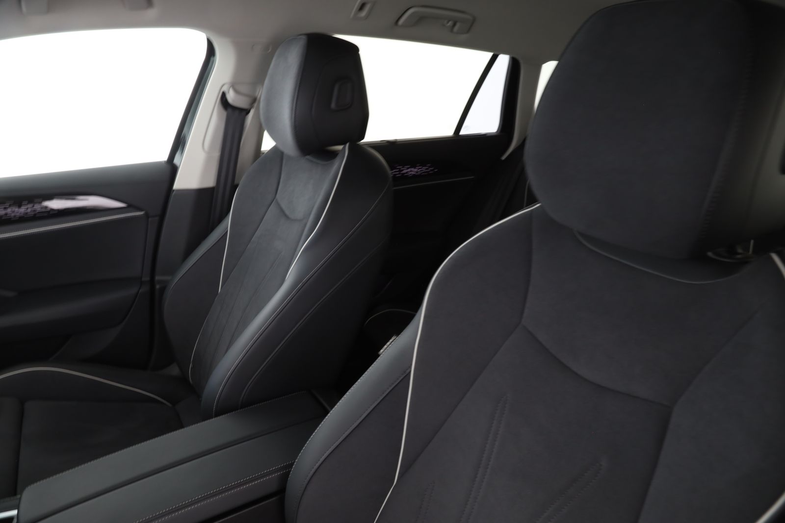 Volkswagen Passat - Bild 14