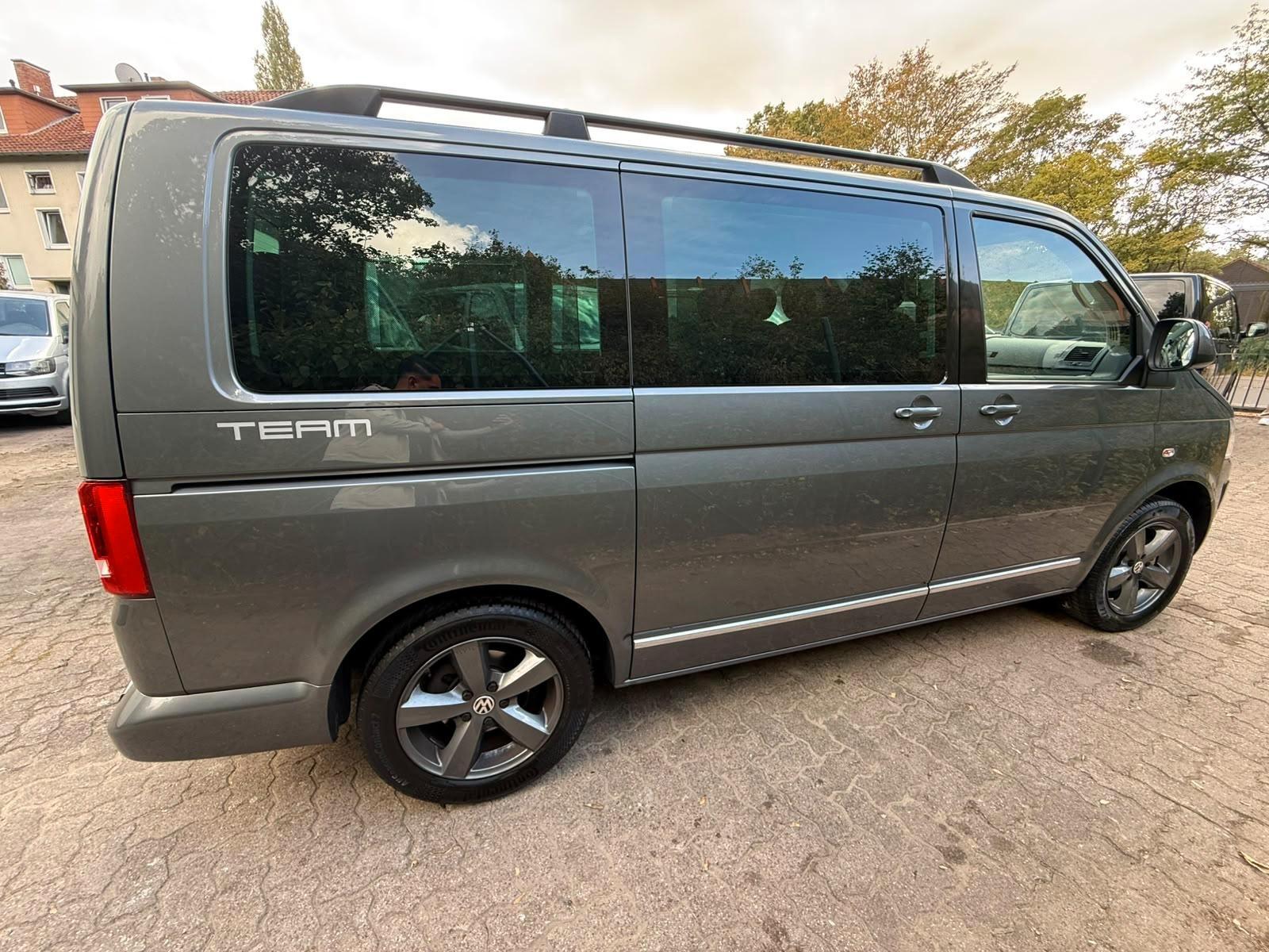 VOLKSWAGEN T5 MULTIVAN TEAM 2.0 TDI 140ch DSG - 7 PLACES - APPLE CARPLAY - CHAUFFAGE AUXILIAIRE - ATTELAGE - SIÈGES CHAUFFANTS
