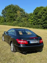 Mercedes-Benz E 350 Coupé E 350 CGI BlueEFFICIENCY ELEGANC... - Mercedes-Benz E 350 mit Benzin-Antrieb: Coupé