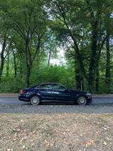 Mercedes-Benz E 300 4MATIC - - Mercedes-Benz E 300 in Düsseldorf