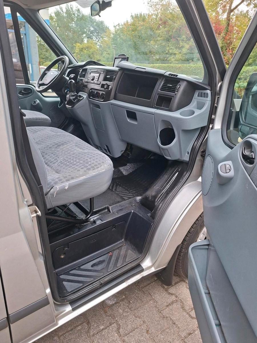 Ford Transit 2010 — photo 6