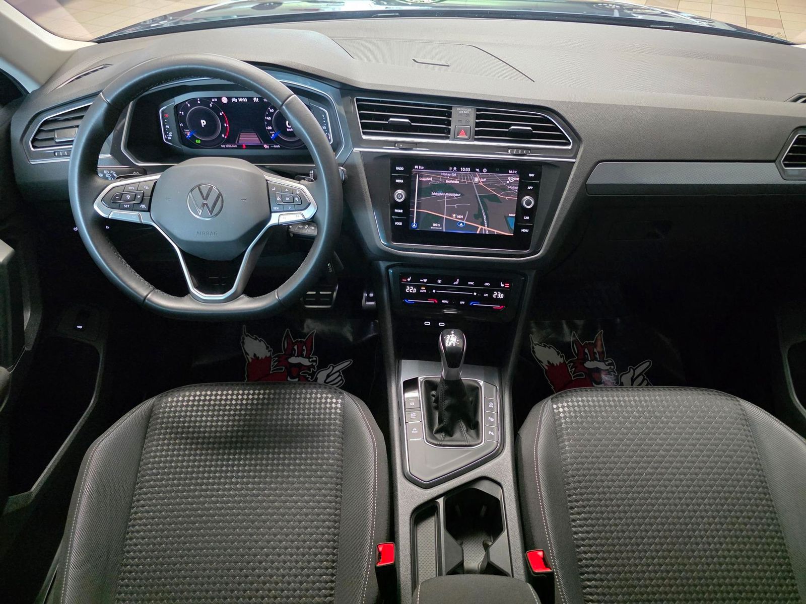 Fahrzeugabbildung Volkswagen Tiguan 1.5 DSG /Virtual/LED/Navi/Spur/FsHz/Ahk