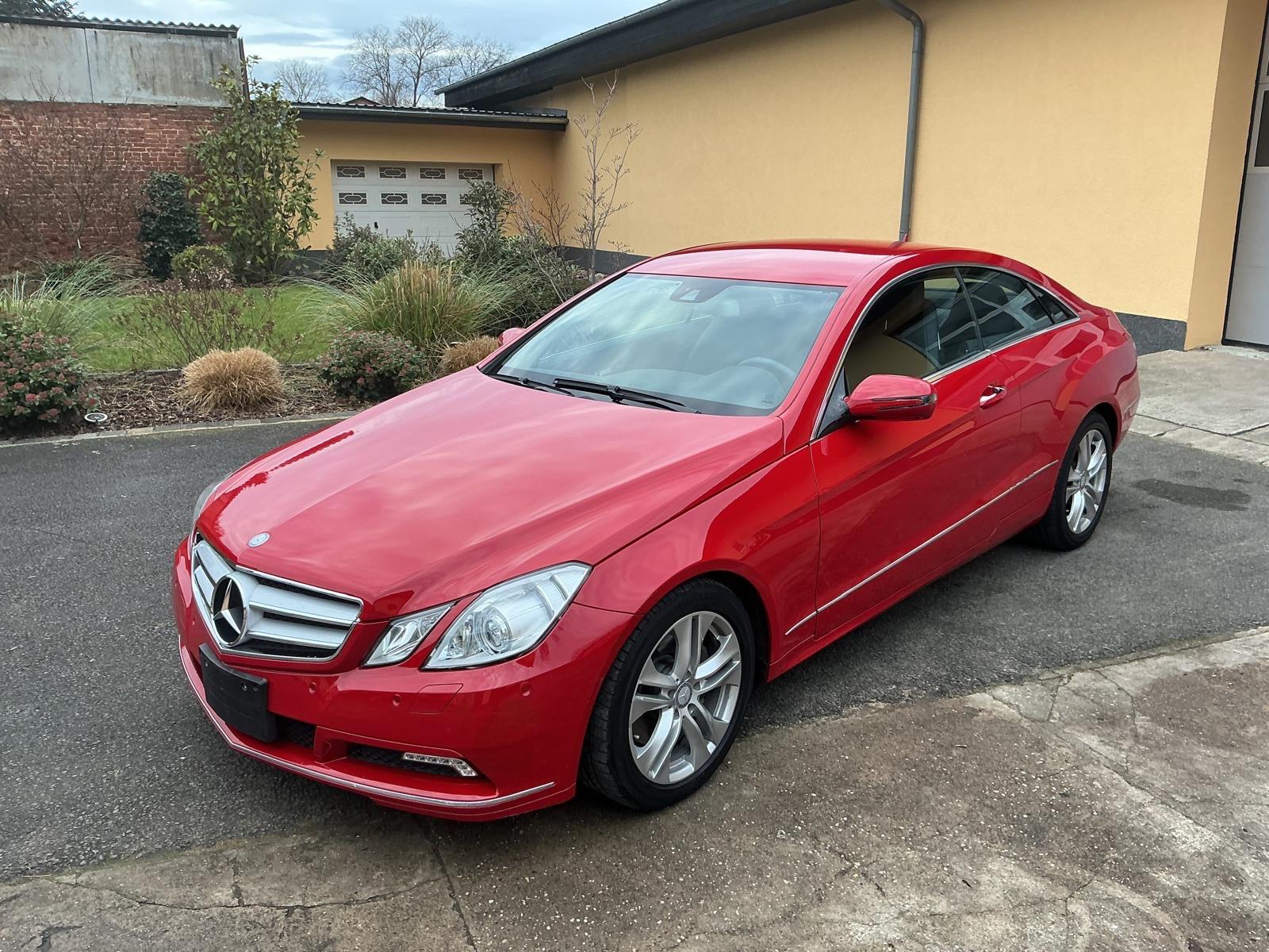 Mercedes-Benz E 350 Coupé BlueEFFICIENCY ELEGANCE