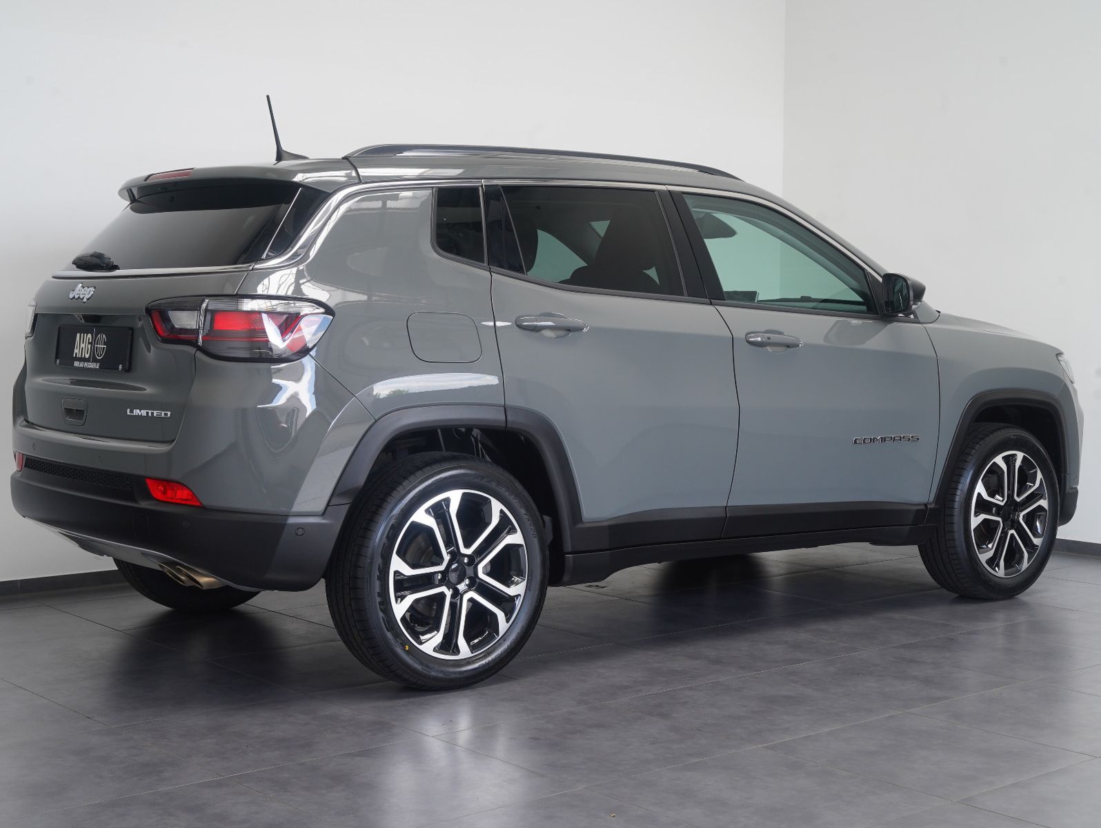 Fahrzeugabbildung Jeep Compass 1.3 MultiAir 80th Anniversary FWD