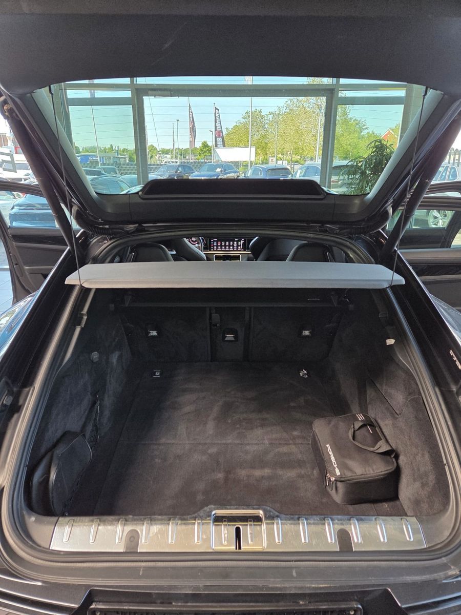Fahrzeugabbildung Porsche Panamera 4 E-Hybrid Platinum Edition/VOLL