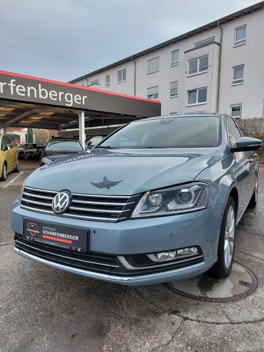 Volkswagen Passat Lim. Highline+1.8TSIAutomatik+Navi+PDCV/H