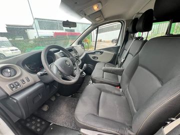 Renault Trafic - 11