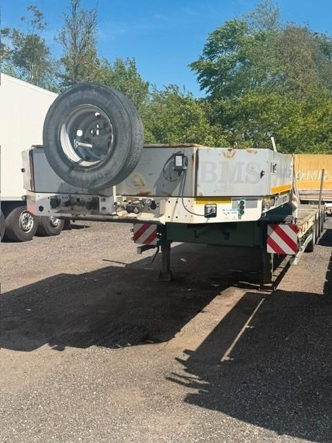 Goldhofer doppel ausziehbar 12mtr hydraulic gelenkt