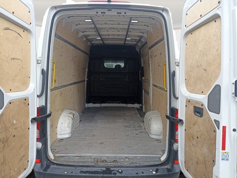 Fahrzeugabbildung Volkswagen Crafter Kasten 2.0 TDI L3H3 Aut. AHK+NAVI+STANDH