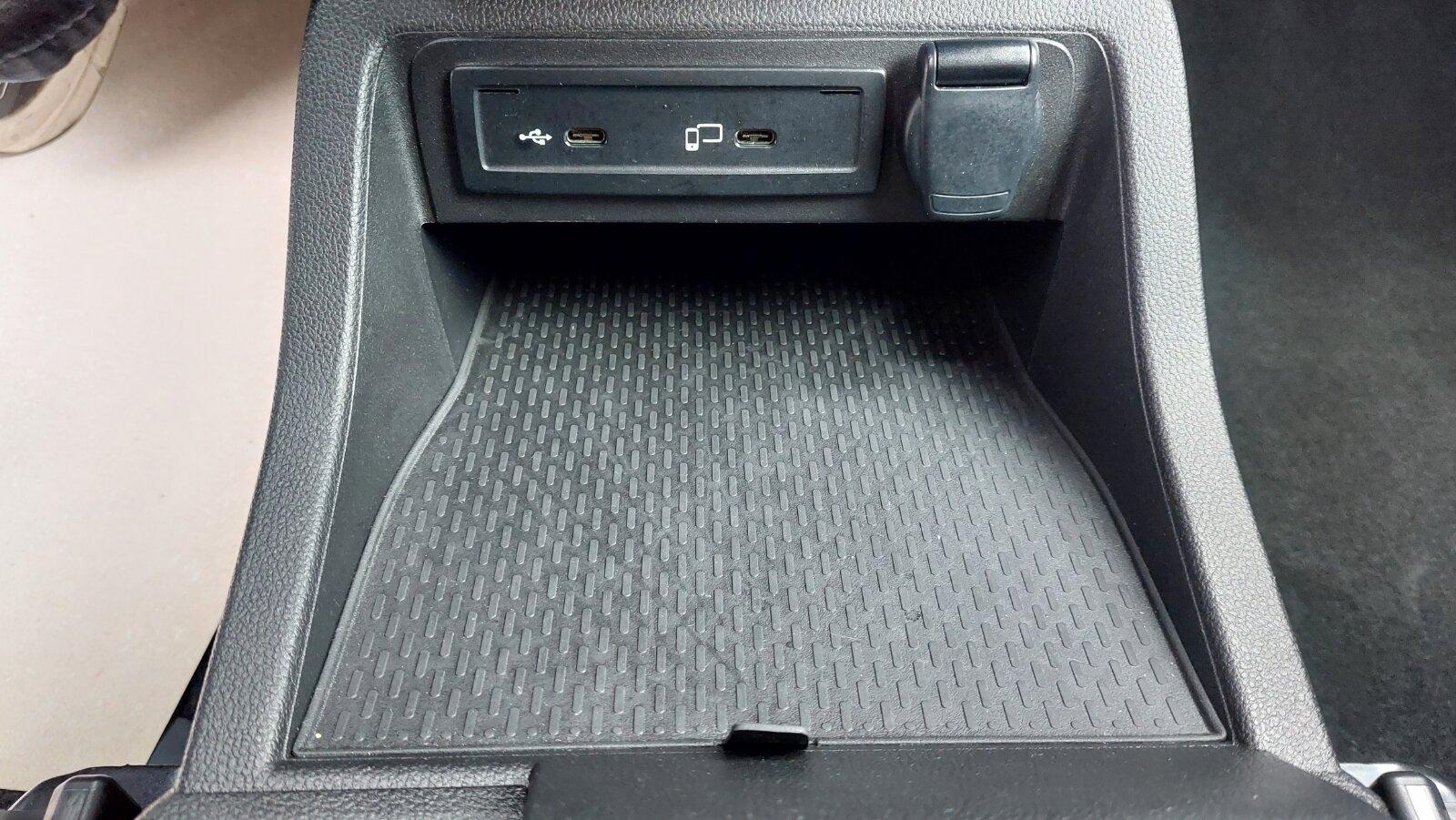 Mercedes-Benz T 160 d PROGRESSIVE Standard AHK LED