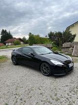 Hyundai Genesis Coupé 3.8 Scheckheftgepflegt - Hyundai Genesis mit Benzin-Antrieb