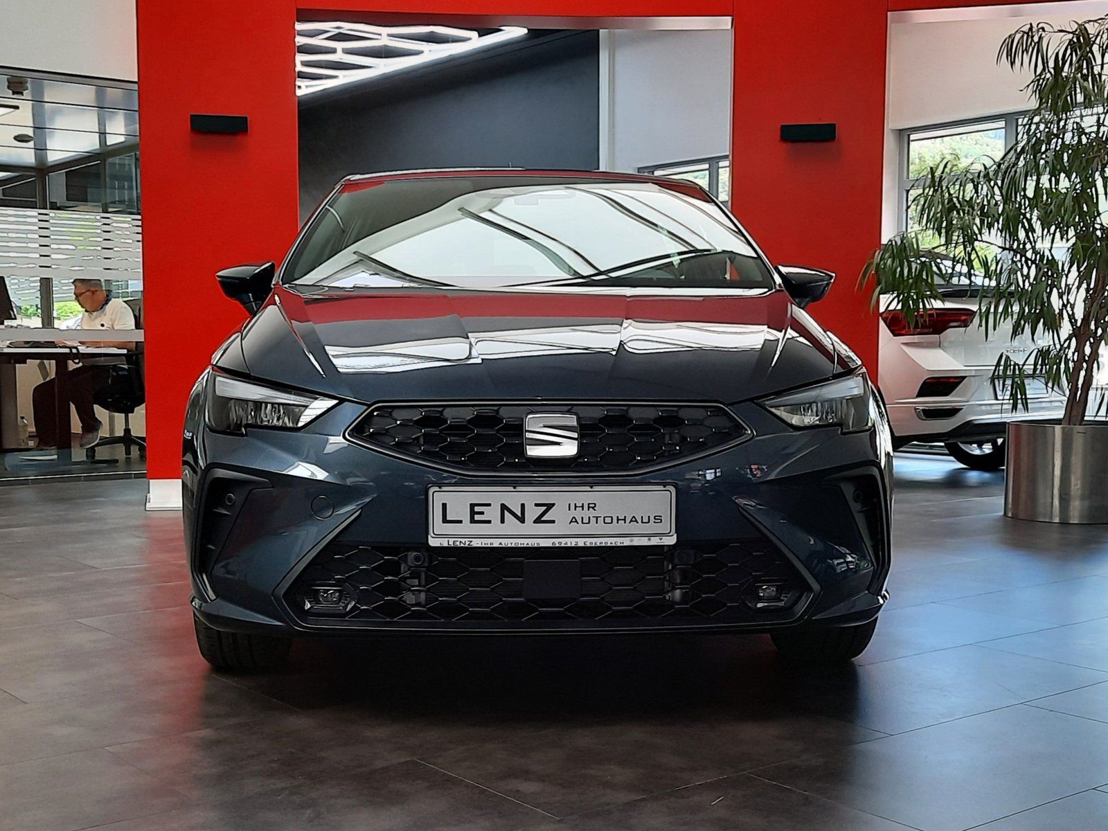 Fahrzeugabbildung SEAT Ibiza Facelift TSI Style *LED*Cam*Full-Link*PDC*