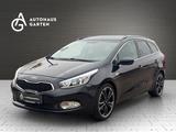 Kia Ceed 1.6 CRDi FIFA World Cup Edition SHZ PDC - Kia aus 2014 mit Diesel-Antrieb: Kombi