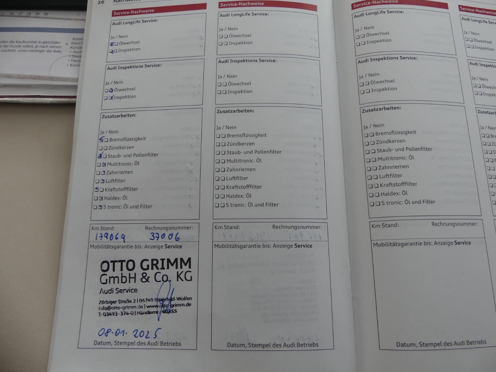 Audi A4 2011 — photo 21