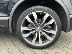 Fahrzeugabbildung Volkswagen Tiguan 2.0 TDI 4MOTION R-Line Pano AHK Stndhzn