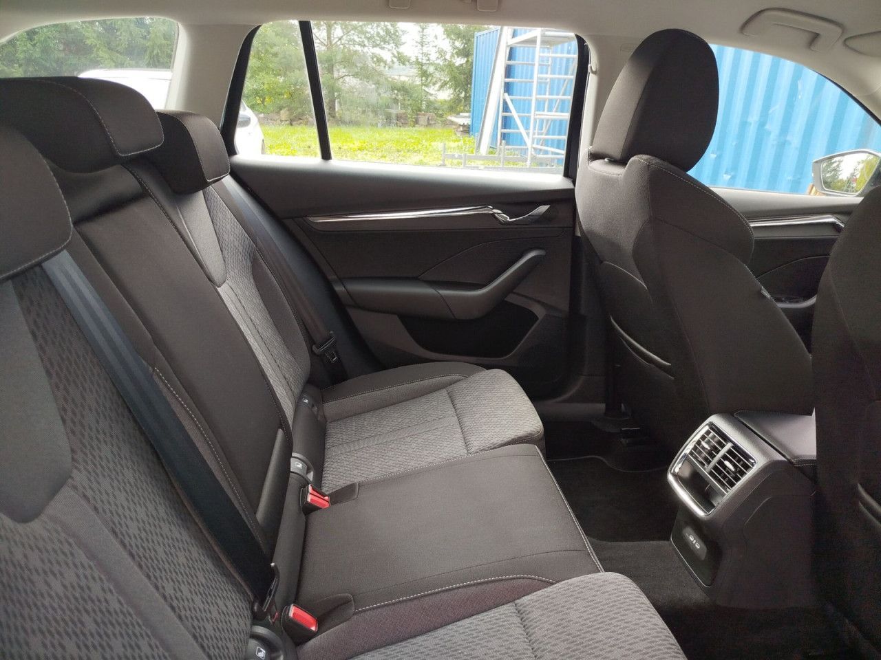 Fahrzeugabbildung SKODA Octavia Combi Style TD110/2.0A7F, AHK