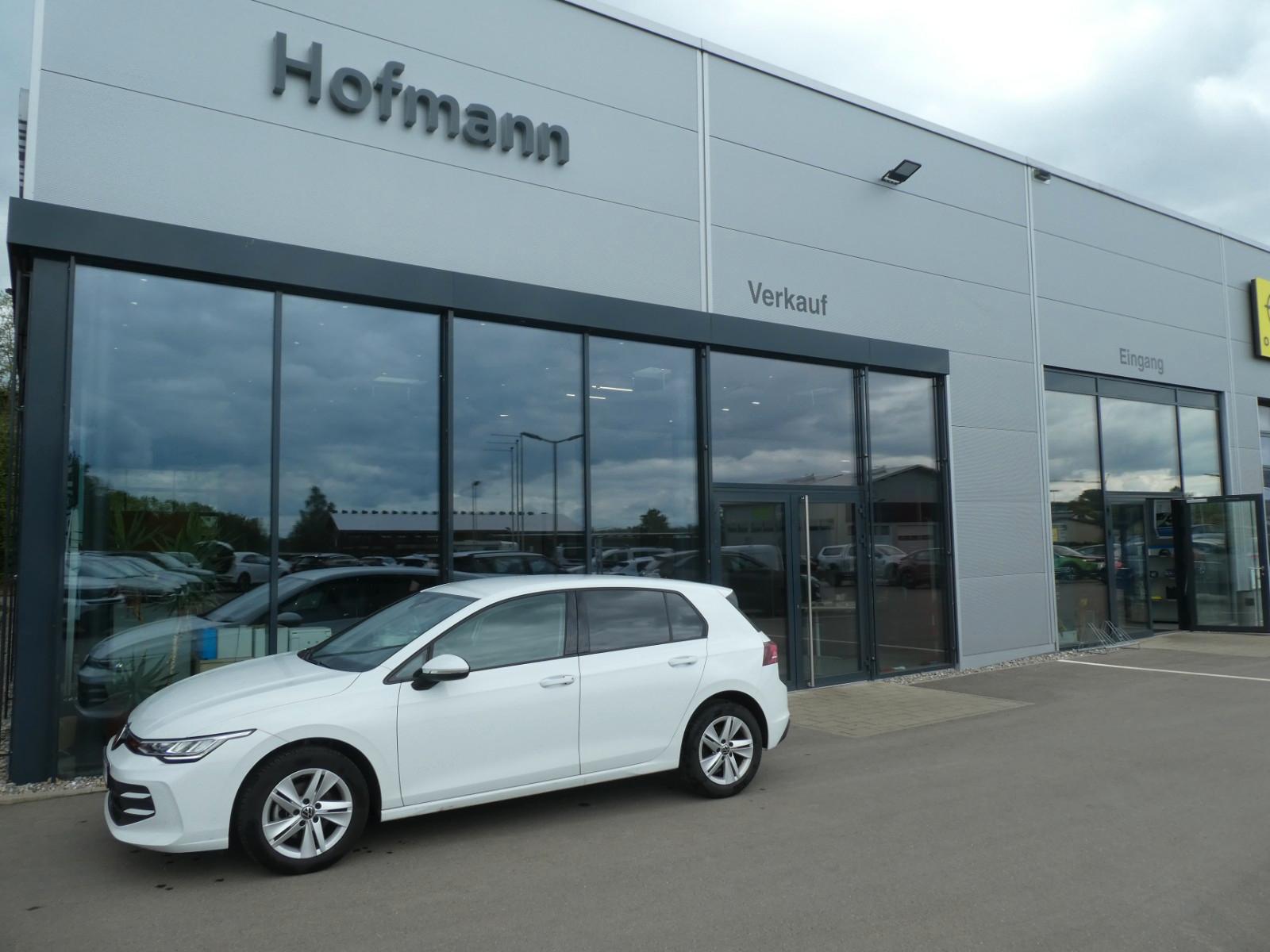 Volkswagen Golf VIII Lim. 1.5 TSI Life, Klima, SHZ, PDC