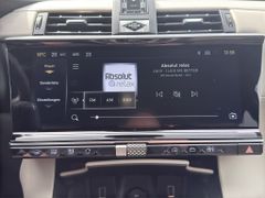 Fahrzeugabbildung DS Automobiles DS 7 BlueHDI 130 EAT8 Étoile Opera Hellgrau