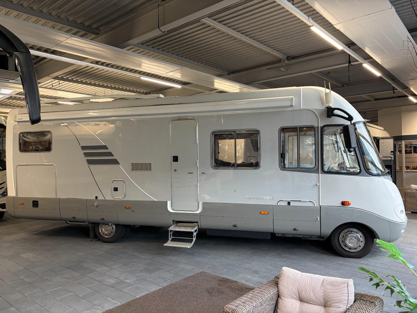HYMER / ERIBA / HYMERCAR S820 Bar-sitz KEIN Hubbett AHK Schon 104.000km!!