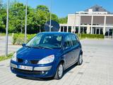 Renault Mégane Scénic 1.6 Benzin TÜV bis 1... - Renault Megane: Kleinbus