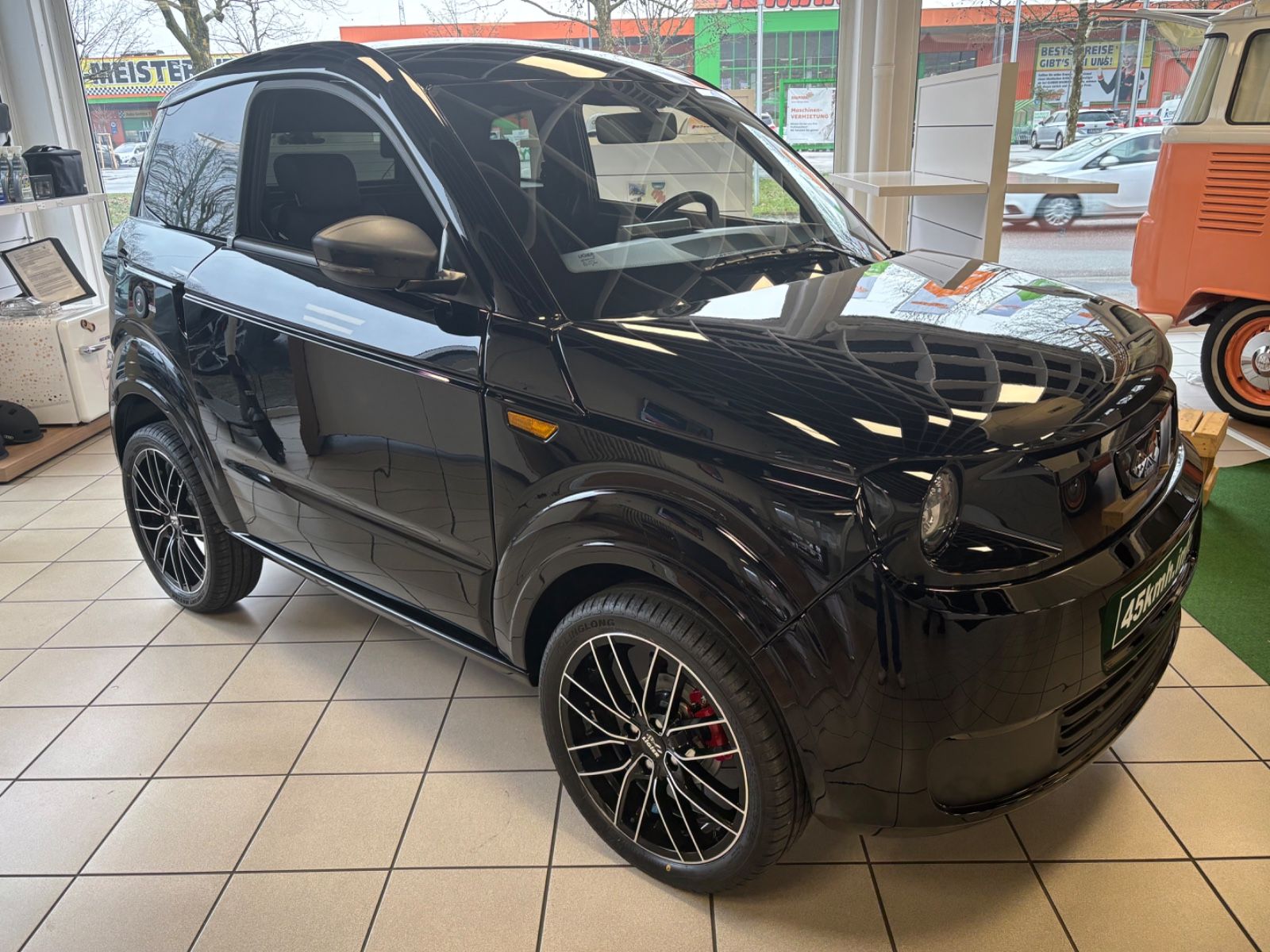 Fahrzeugabbildung Ligier Myli Sitzheizung Rückfahrkamera Carplay