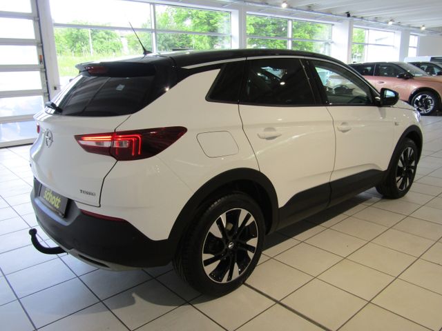 Grandland INNOVATION 1.2 Turbo AHK TEMP KAM PDC 